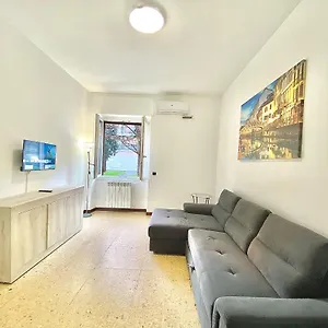  Appartamento Famagosta Home, Navigli Style, Accanto A Metropolitana M2 Verde, Confortevole E Spazioso Per Gruppi O Famiglie Italia